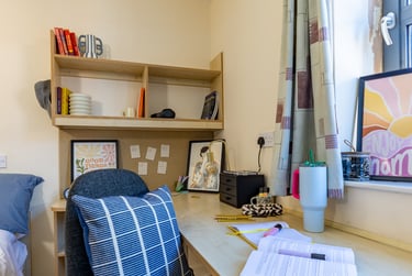 Standard Room – Flexible Stay
Bookings – Available from 8-51 weeks. at Europa, 190 Erskine Street, City Centre, Liverpool, L61AL - Image 3